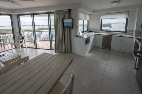 Centrepoint Apartments Caloundra - Accommodation Whitsundays 20