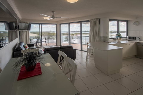 Centrepoint Apartments Caloundra - Accommodation Whitsundays 12