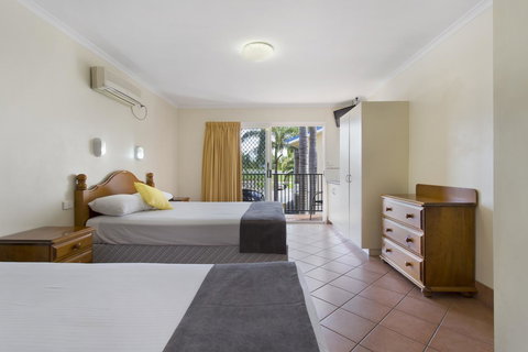 Glenmore Tavern - Accommodation Whitsundays 1