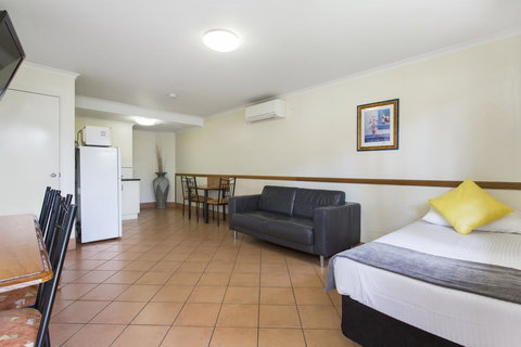 Glenmore Tavern - Accommodation Whitsundays 30
