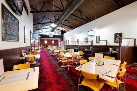 Glenmore Tavern - Accommodation Whitsundays 20