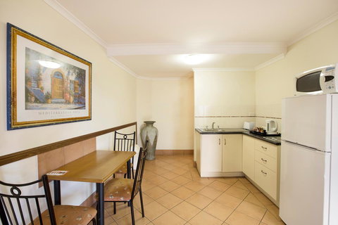 Glenmore Tavern - Accommodation Whitsundays 15