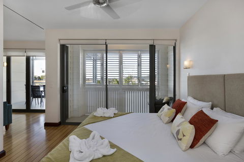 Boathouse Port Of Airlie - Accommodation Whitsundays 2