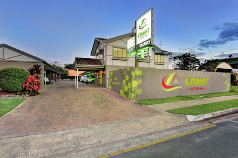 Chalet Motor Inn - Accommodation Whitsundays 4
