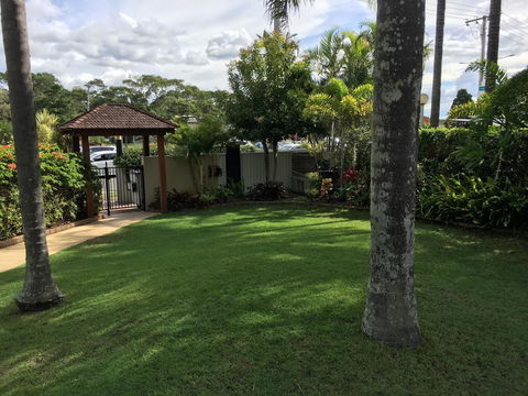 Burleigh Palms Holiday Apartments - Accommodation Whitsundays 21