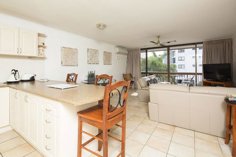 Burleigh Palms Holiday Apartments - Accommodation Whitsundays 31