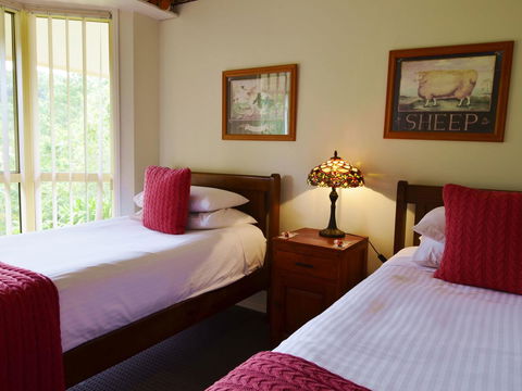 Apple Tree Cottage Montville - Accommodation Whitsundays 8