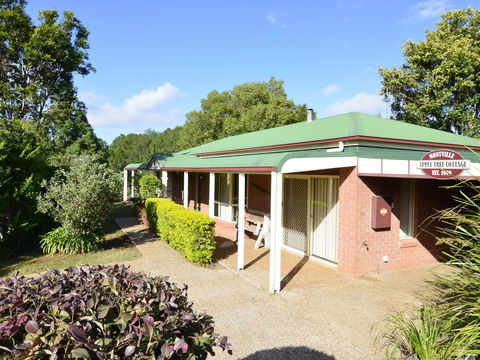 Apple Tree Cottage Montville - Accommodation Whitsundays 3