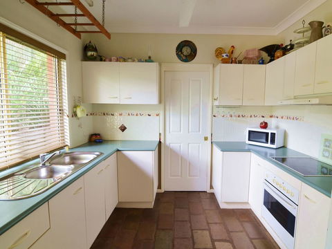 Apple Tree Cottage Montville - Accommodation Whitsundays 6