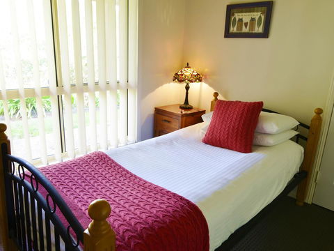 Apple Tree Cottage Montville - Accommodation Whitsundays 9