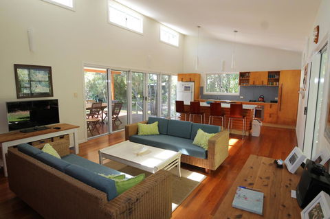 The Boarding House - Accommodation Whitsundays 5