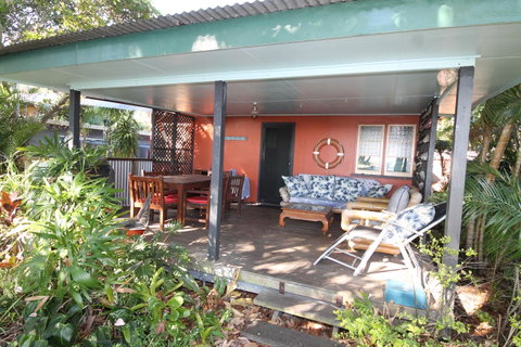 Signal Cottage - Accommodation Whitsundays 2