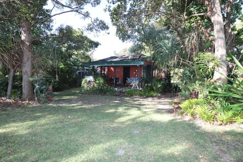 Signal Cottage - Accommodation Whitsundays 0