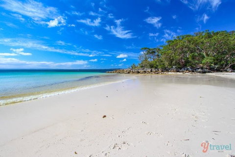 Waterfront At White Patch - Accommodation Whitsundays 25