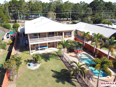 Waterfront At White Patch - Accommodation Whitsundays 32