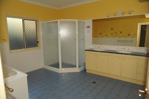 Waterfront At White Patch - Accommodation Whitsundays 5