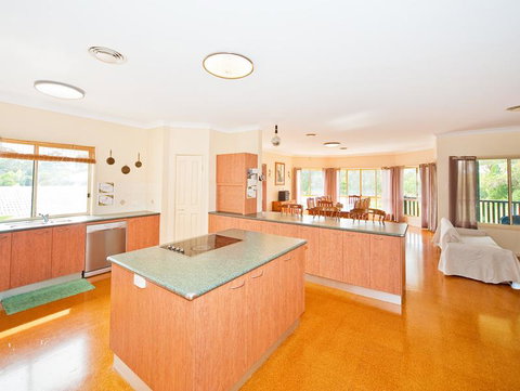Waterfront At White Patch - Accommodation Whitsundays 14