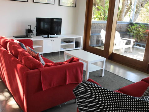 A AAA C-SHACK - Accommodation Whitsundays 0