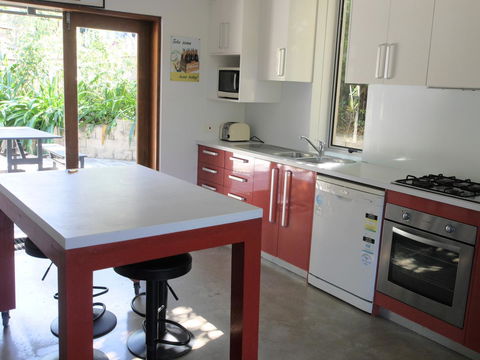 A AAA C-SHACK - Accommodation Whitsundays 9
