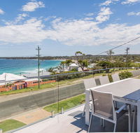 'Salt  Light' Mollymook - Accommodation Whitsundays