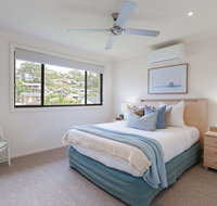'Sandy Point Haven' 21a Sandy Point Rd - Stylish Haven with WIFI Air conditioning  Water views