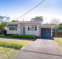 'Shoalz' 28 Rigney Street - Renovated Pet Friendly Cottage  Boat Parking - Accommodation Whitsundays