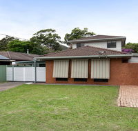 'Willows At The Bay' 111 Horace St - Large House with Aircon WIFI and Boat Parking. - Accommodation Whitsundays