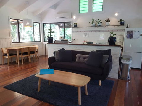 1 Bedroom Home Surrounded By Nature - Accommodation Whitsundays 1