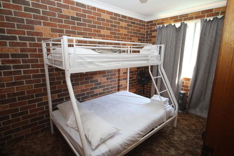 1/2 Brunswick Avenue - Accommodation Whitsundays 2