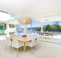 12 Noosa Parade - Accommodation Whitsundays