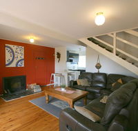 14 Cobbon Crescent Jindabyne - Accommodation Whitsundays