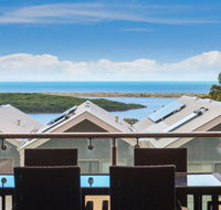 16 Seine Bay Apartment