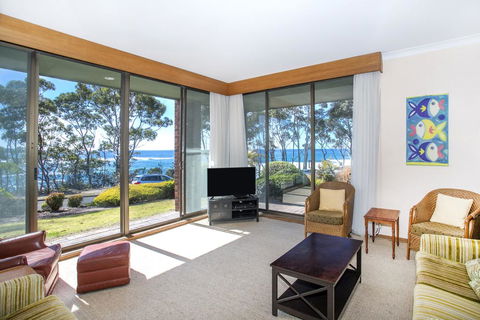 16 Shipton Cres - Secluded Away - Accommodation Whitsundays 2