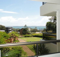 17 'The Commodore' 9-11 Donald Street - pleasant unit with open plan living