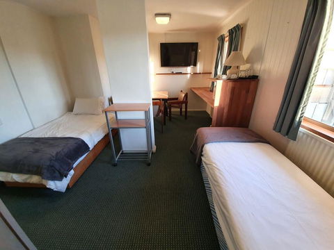 2 Lakeview Plaza - Accommodation Whitsundays 2