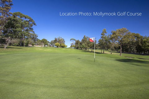 2/81 Clyde St - Villa De Golf At Mollymook - Accommodation Whitsundays 2