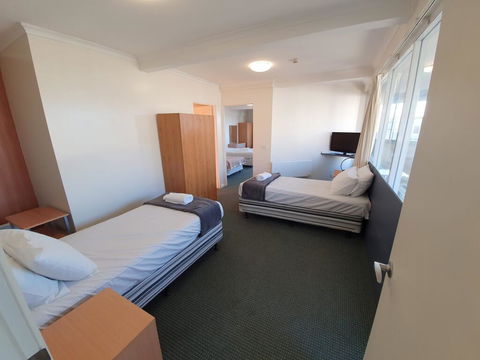 20 Lakeview Plaza - Accommodation Whitsundays 3