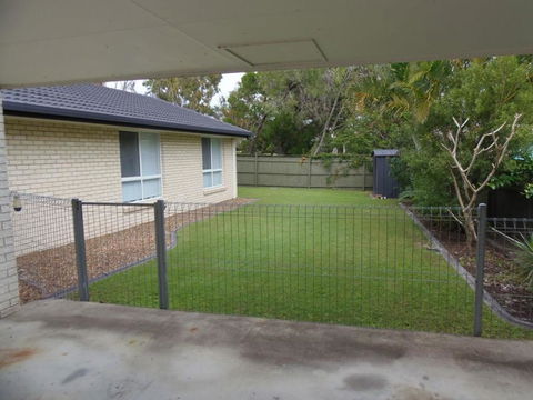 26 Kurana Street - Rainbow Beach, Stroll To The Beach And Shops - Accommodation Whitsundays 2
