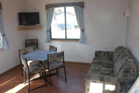 Capital Country Holiday Park - Accommodation Whitsundays 2