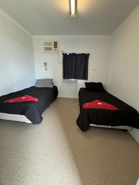 Carmila Hotel - Accommodation Whitsundays 2