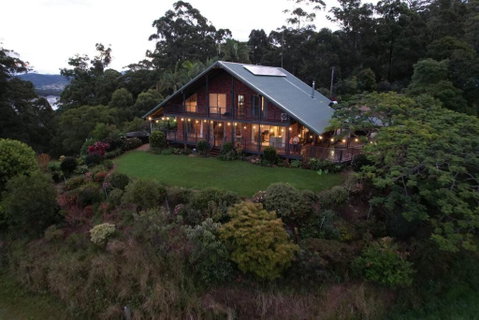 Cloud Valley Estate -Chalet - Accommodation Whitsundays 0