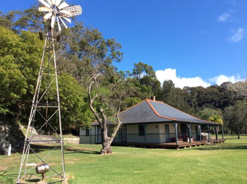 Currawong Beach Cottages - Accommodation Whitsundays 0
