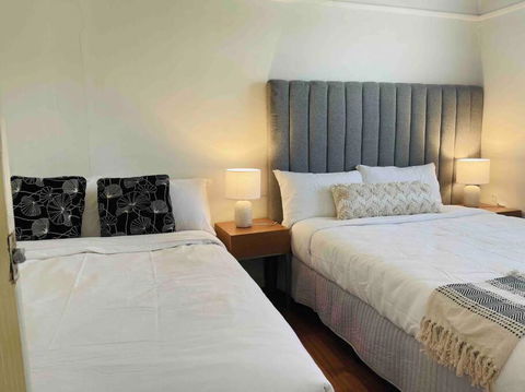 D139 Norfolk Cottage Stay - Accommodation Whitsundays 3