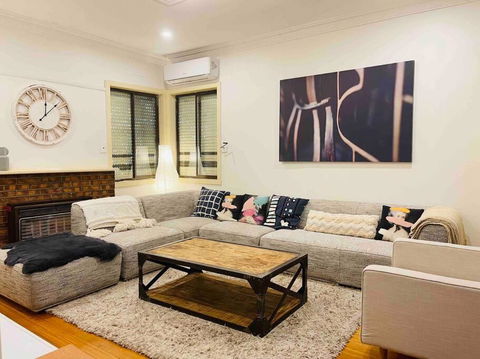 D139 Norfolk Cottage Stay - Accommodation Whitsundays 4