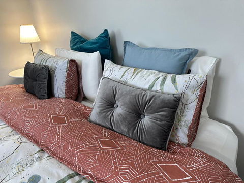 Daisy Cottage On Duke 3BR - Accommodation Whitsundays 2