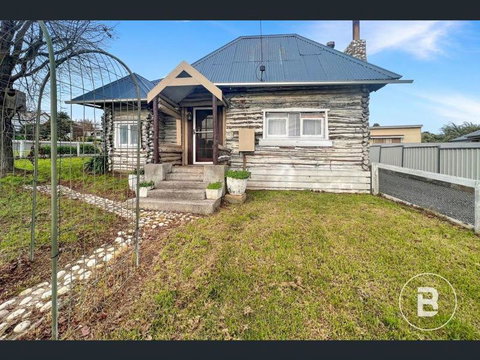 Darlington Log Cottage - Accommodation Whitsundays 0