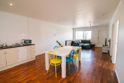 3 Bedroom Apartment / Spence St - Accommodation Whitsundays 3