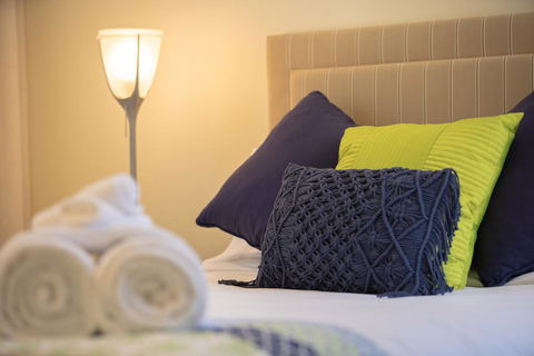 3 Bedroom Ultimate Luxury Waterfront - Accommodation Whitsundays 2
