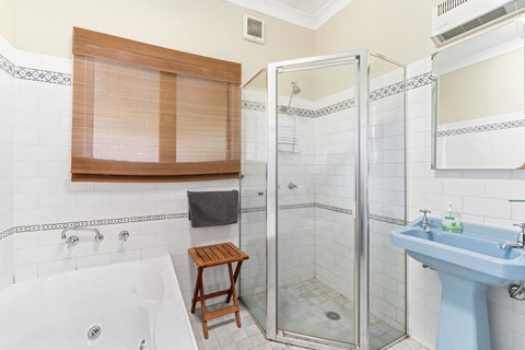 3 Sisters Blue Mountains Cottage - Accommodation Whitsundays 3