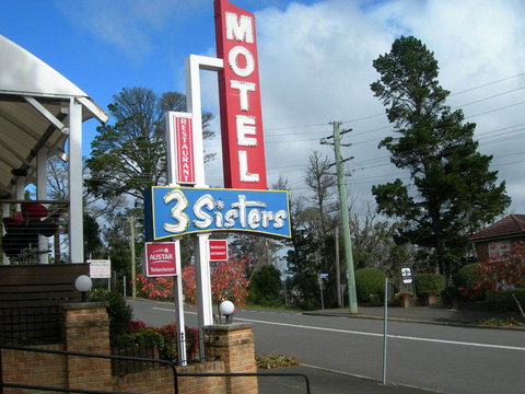 3 Sisters Motel - Accommodation Whitsundays 2